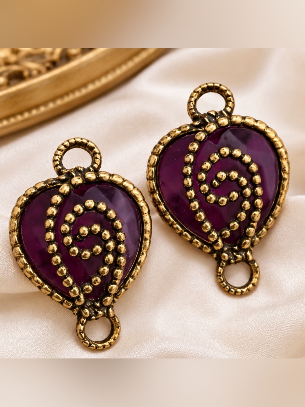 Vintage Purple Gold Tone Statement Clip Earrinngs